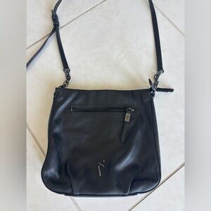 Simply Vera Vera Wang Black Crossbody Bag